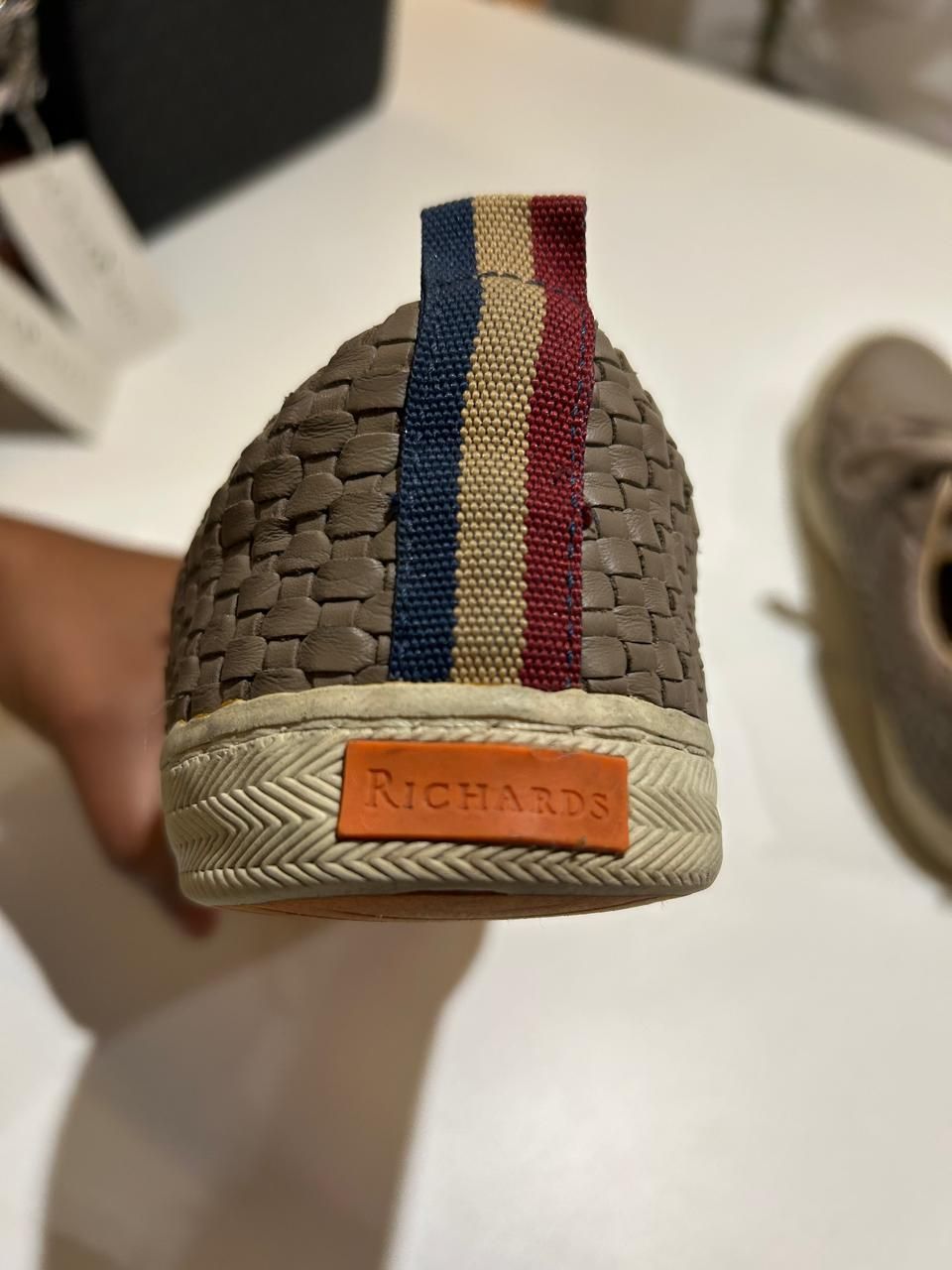 thumb 6