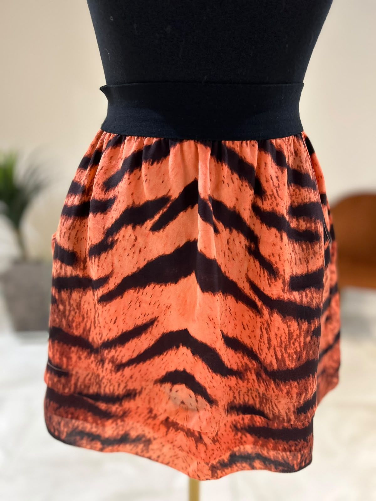 Saia Bolsos Seda