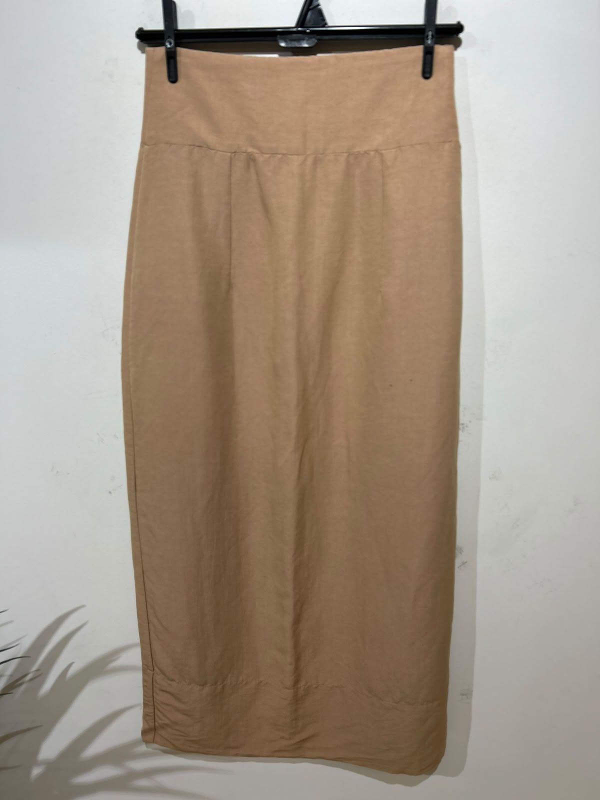 Saia Midi Reta