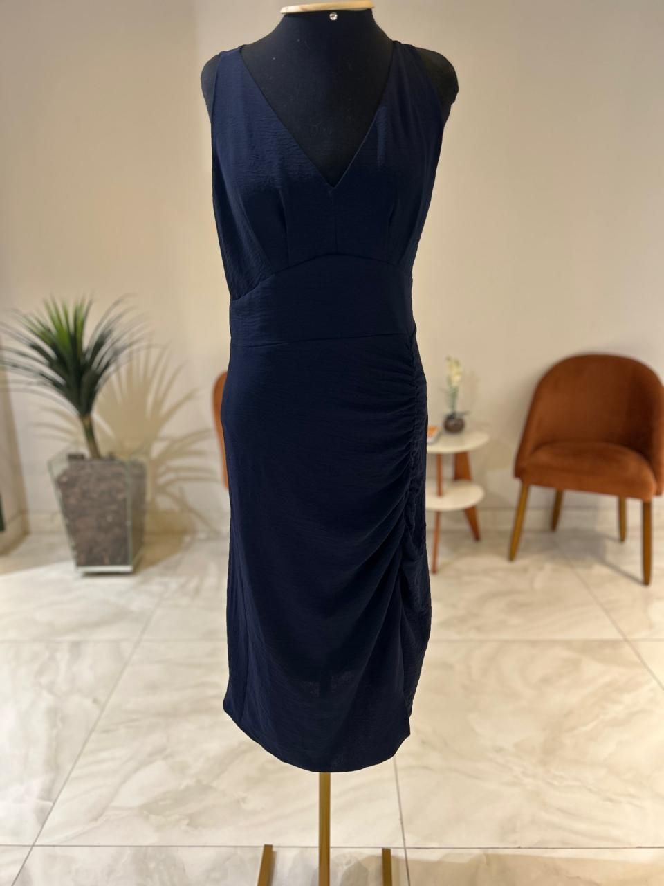 Vestido Midi Detalhe
