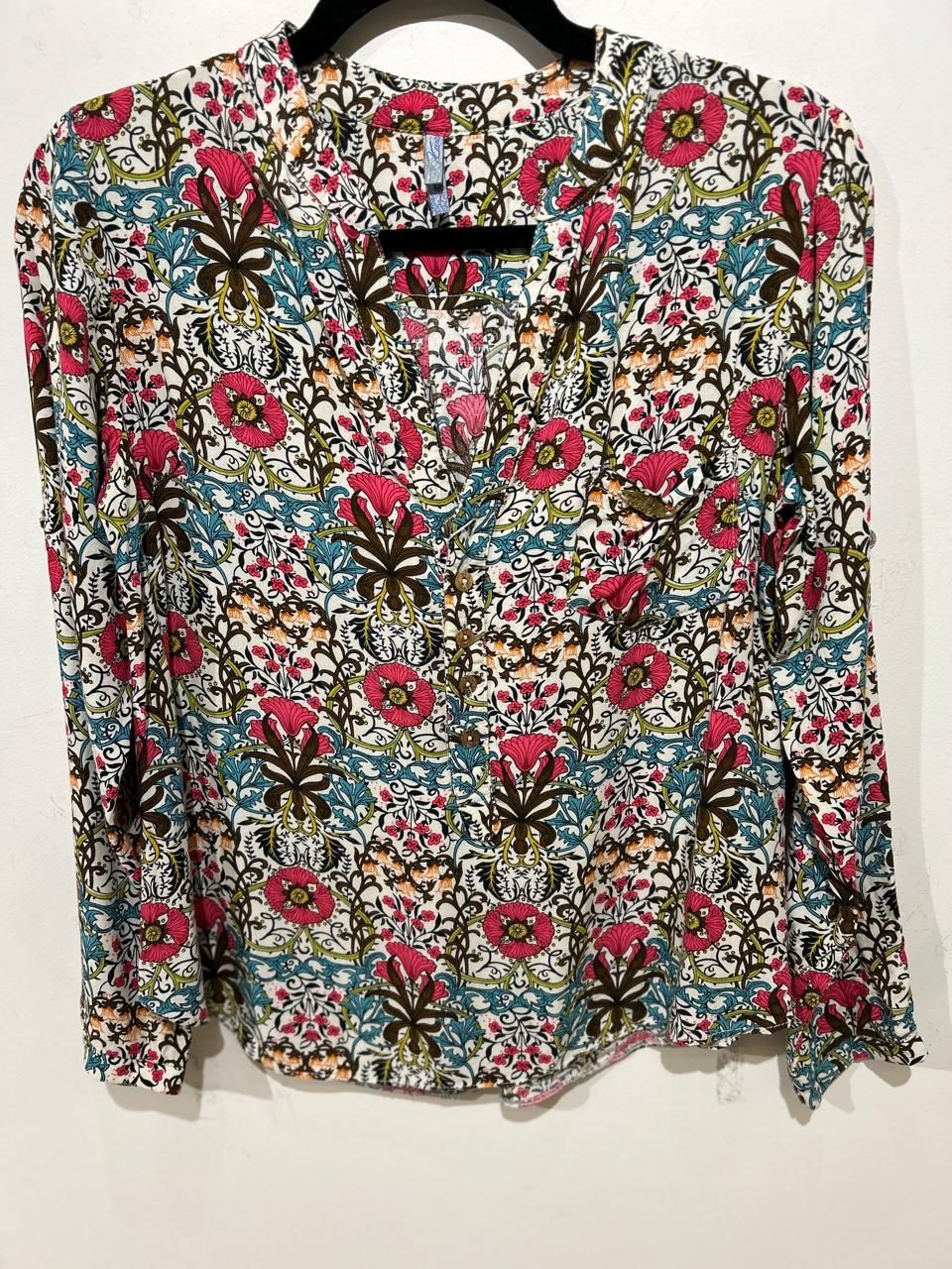 Camisa Fechada