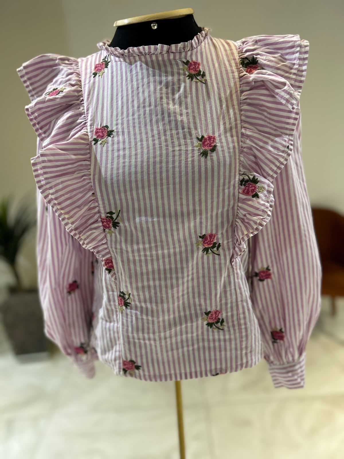 Blusa Manga Longa Bordada