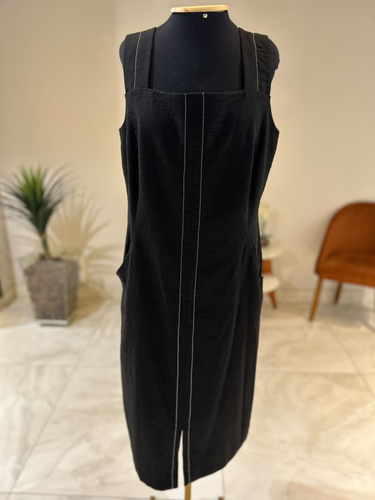 Vestido Midi Bolsos