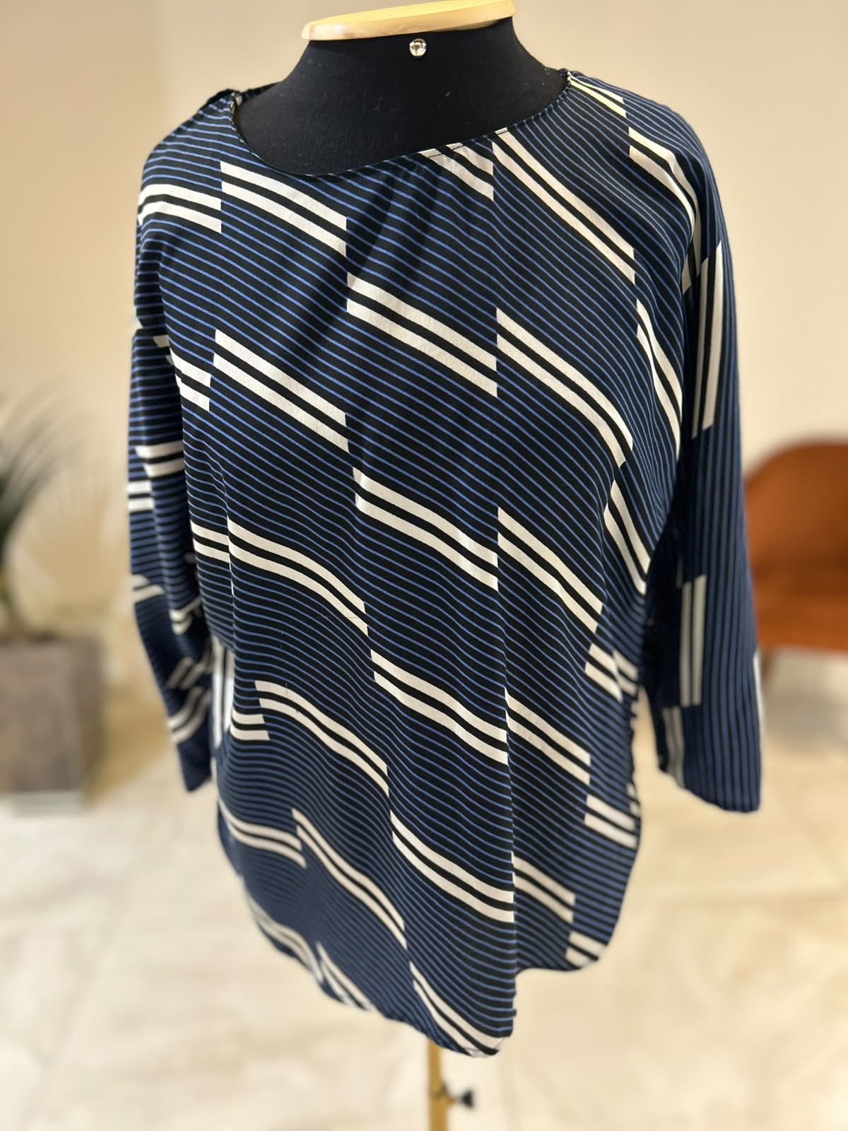 Blusa Meia Manga Recorte Ombro
