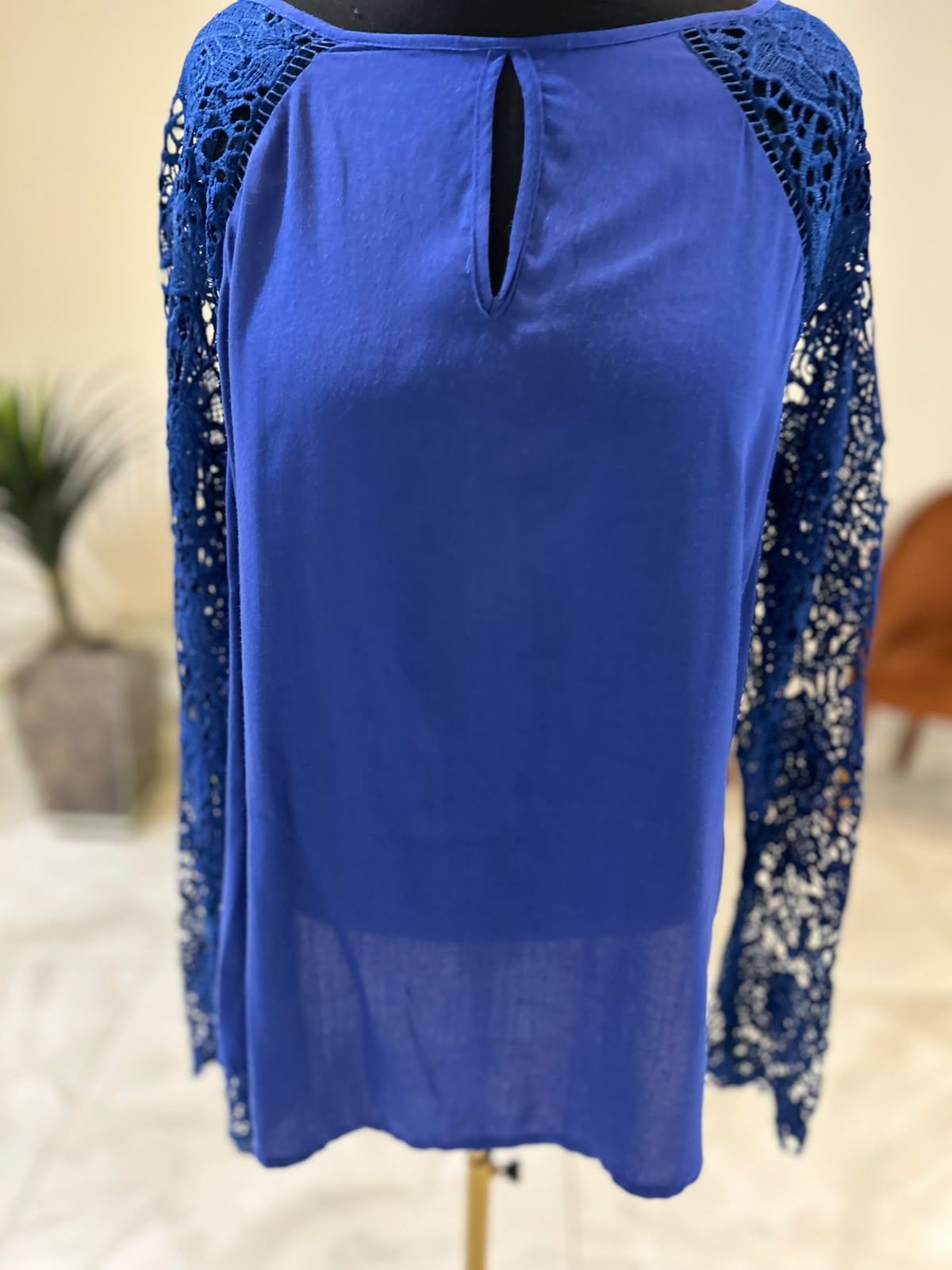 Blusa Manga Longa Rendada