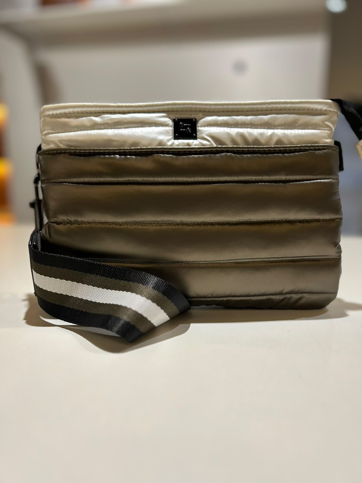 Bolsa Puffer Crossbody