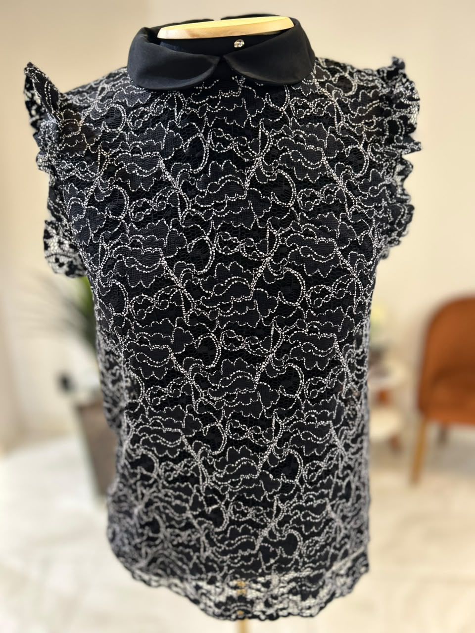 Blusa Renda Gola Japonesa