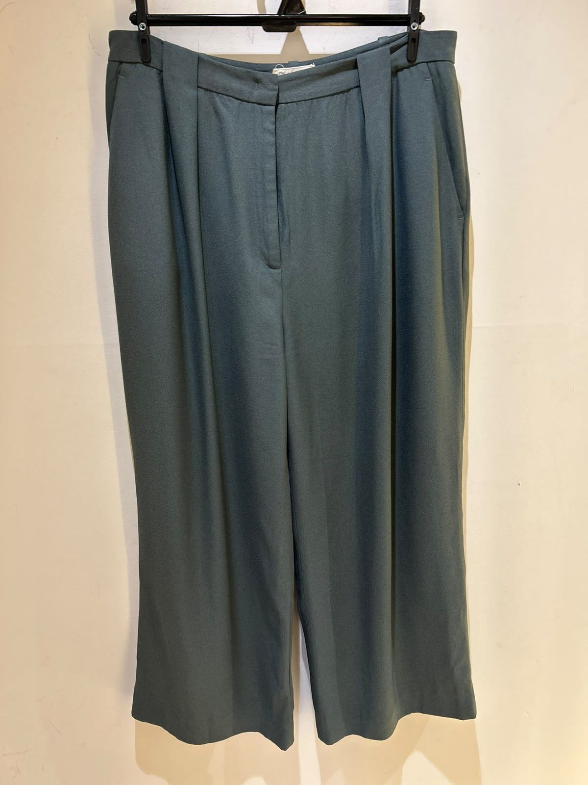 Calça Cinza Usada