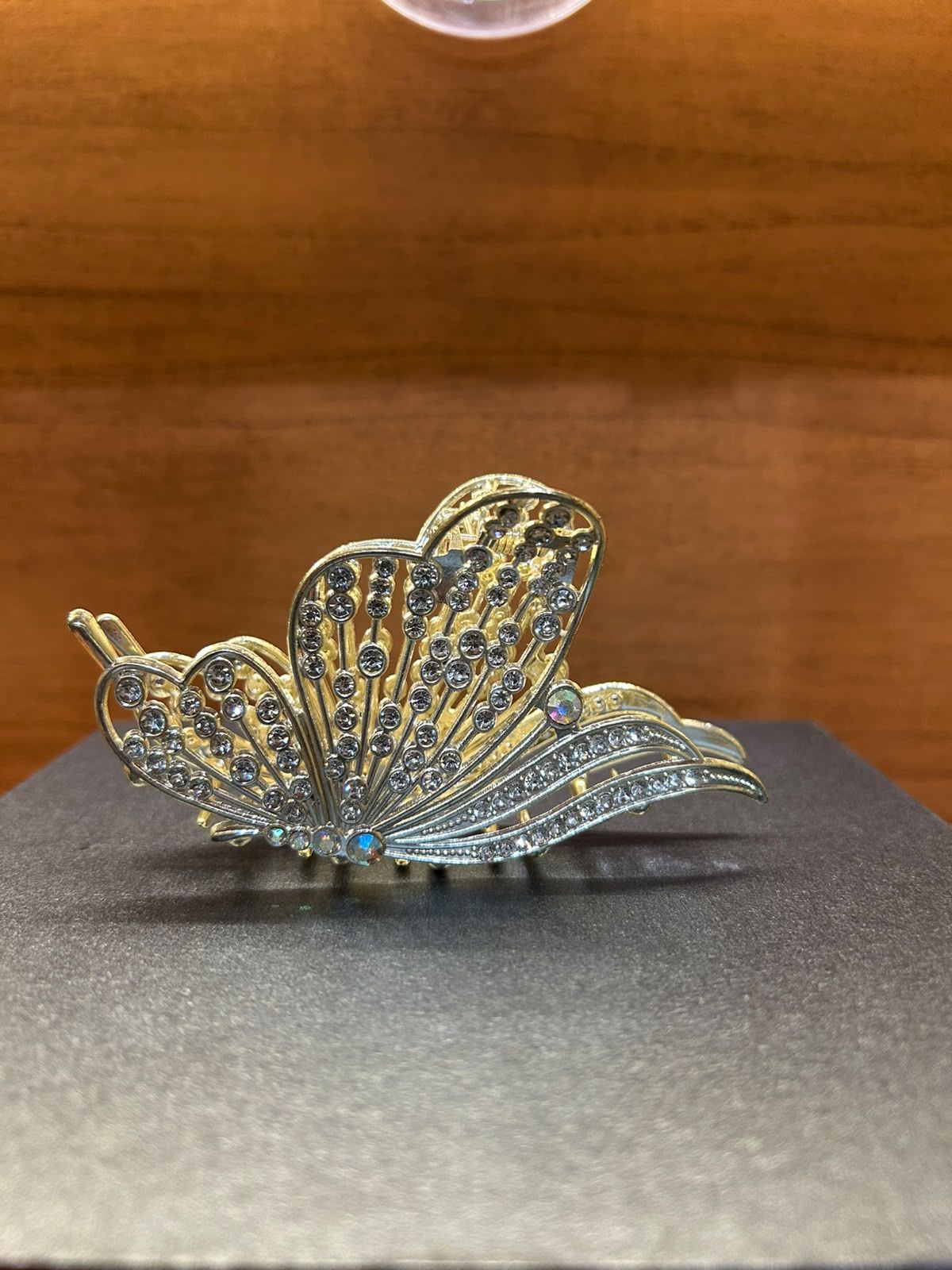 Presilha Borboleta Strass