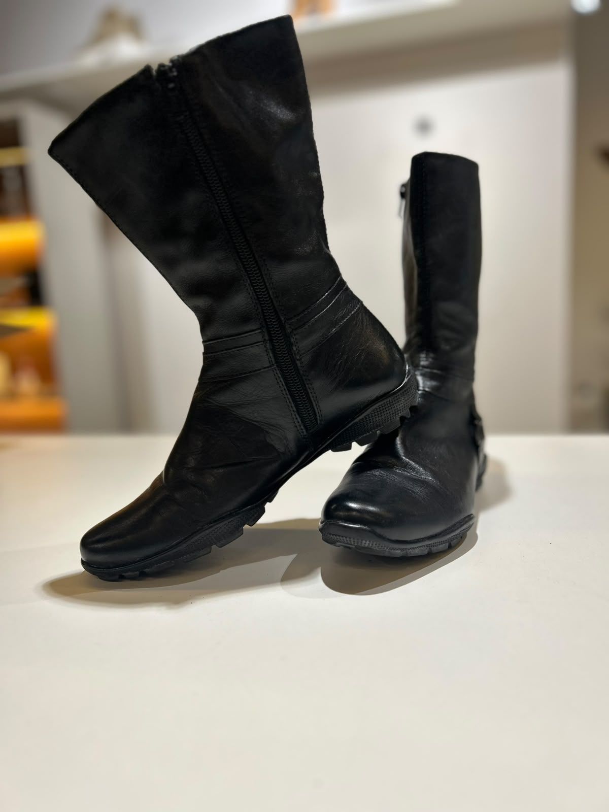 Bota Couro Cano Médio