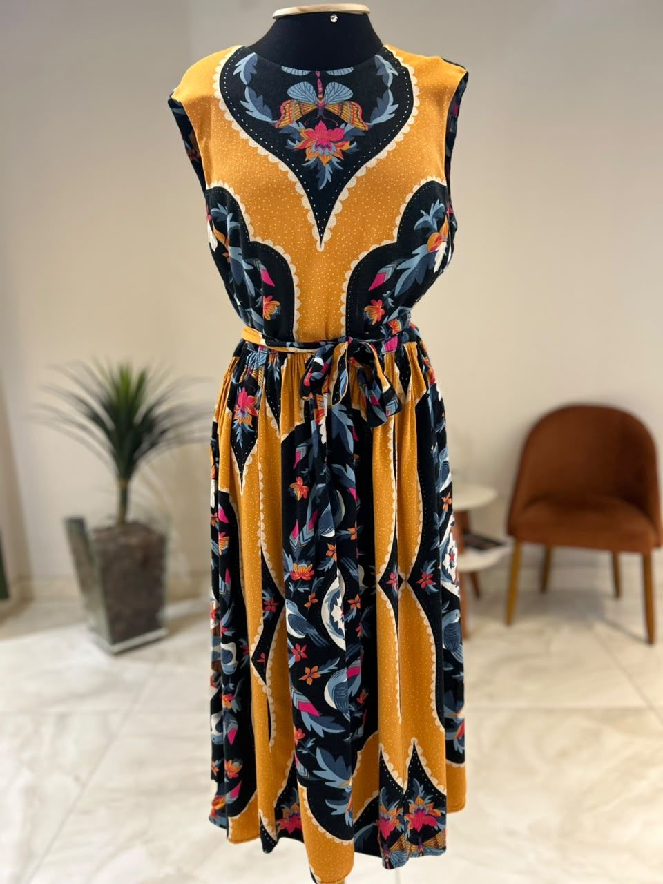 Vestido Midi Decote Costas