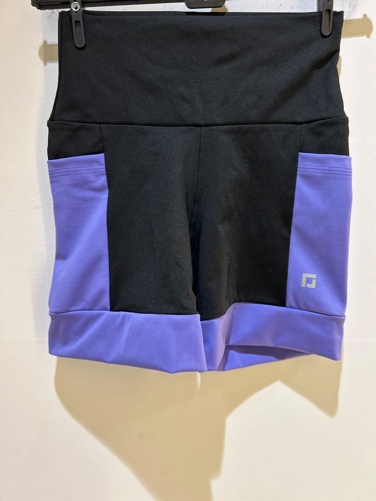 Shorts Sport Detalhe Lilás