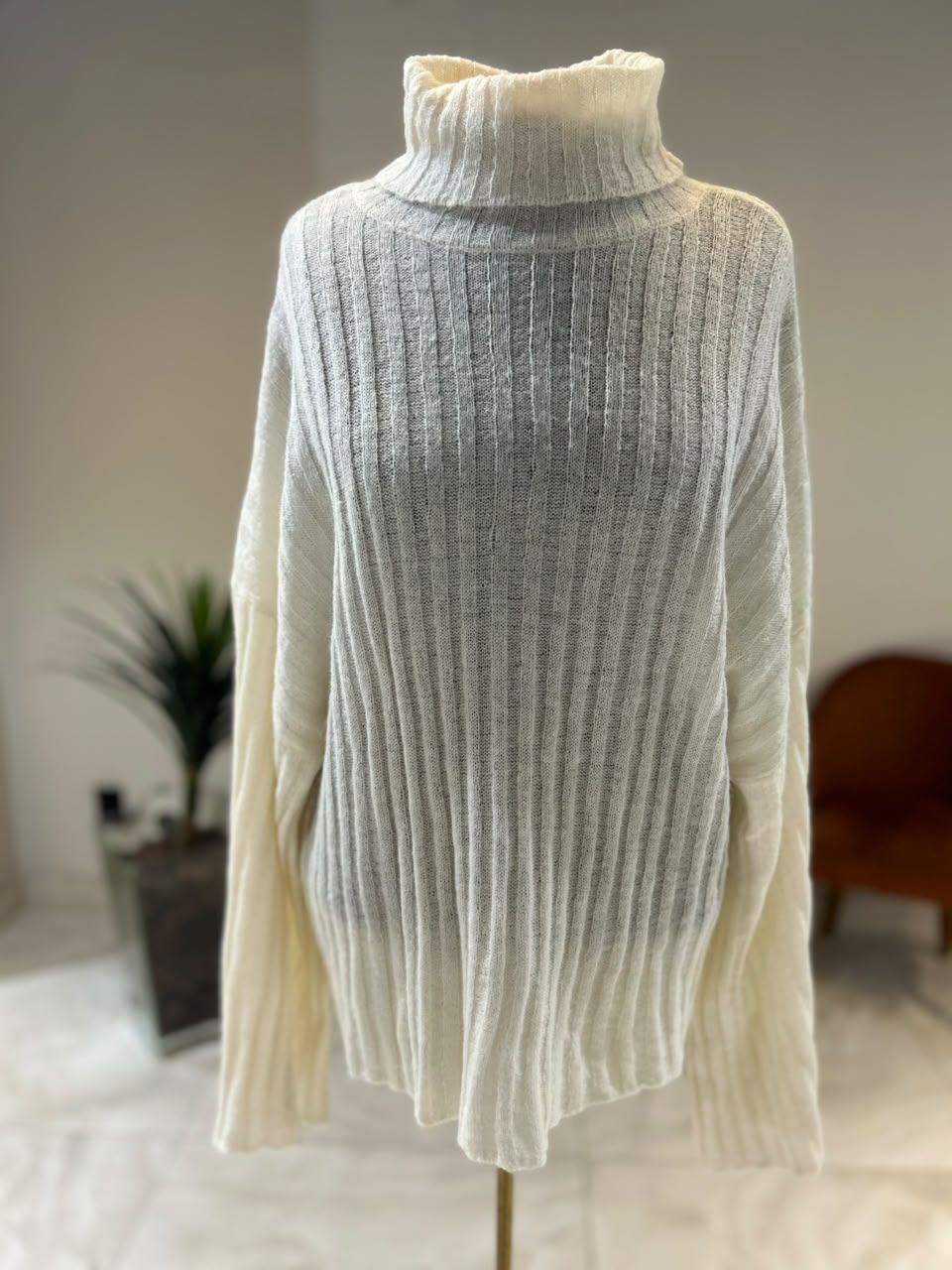 Tricot Solto Gola Alta